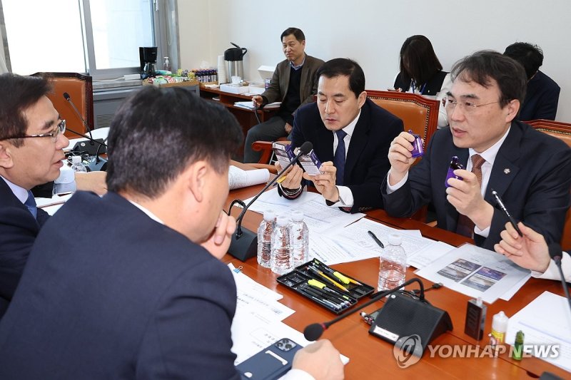 '액상담배 연구' (출처=연합뉴스)