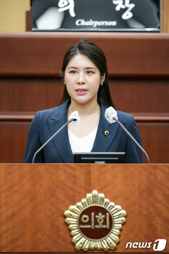 김슬지 전북자치도의원이 공공형 키즈카페의 설치를 위한 ‘공공형 실내 어린이놀이시설 설치 및 지원에 관한 조례안’을 대표 발의했다.(의회제공)2025.2.18/뉴스1