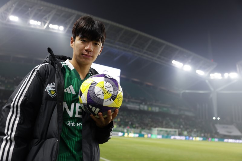 [서울=뉴시스] 프로축구 K리그1 전북현대의 전진우. (사진=한국프로축구연맹 제공) *재판매 및 DB 금지