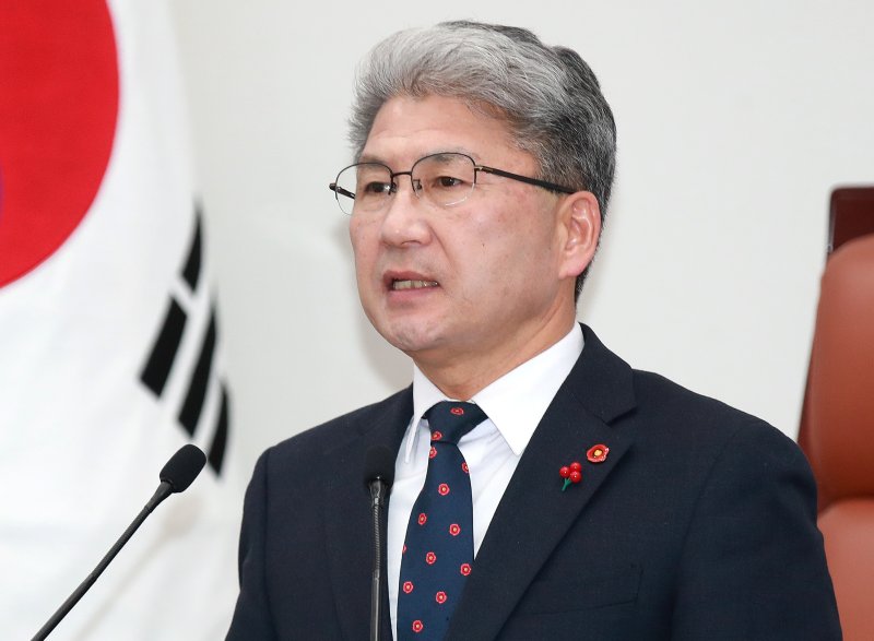 이상봉 제주특별자치도의회 의장이 18일 오후 제435회 도의회 임시회 개회식에서 개회사를 하고 있다.(제주특별자치도의회 제공, 재판매 및 DB 금지)