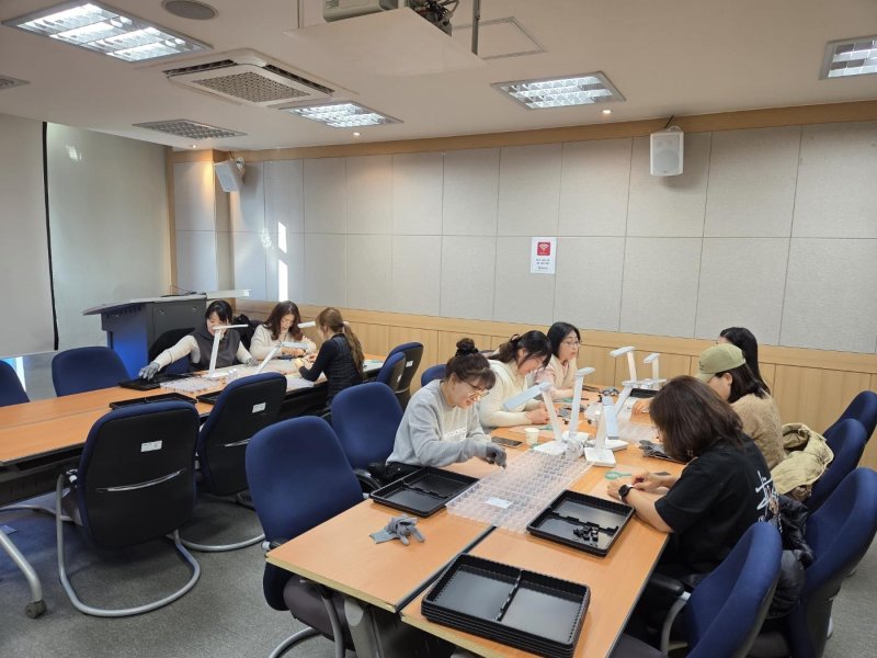 충북테크노파크에 설치된 일하는 밥퍼 연계 도시근로자 시범사업장. (사진=충북도 제공) *재판매 및 DB 금지