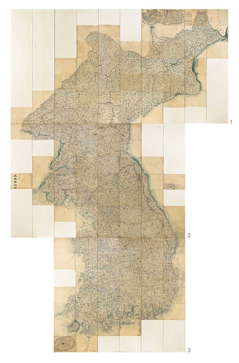 추정가 3억 2000만원~10억원 '대동여지도', woodcut printed and color on paper 1. 395×209cm (ten-panel screen), 2. 315.8×209cm (eight-panel screen), 3. 236.3×209cm (six-panel screen), 1861 *재판매 및 DB 금지
