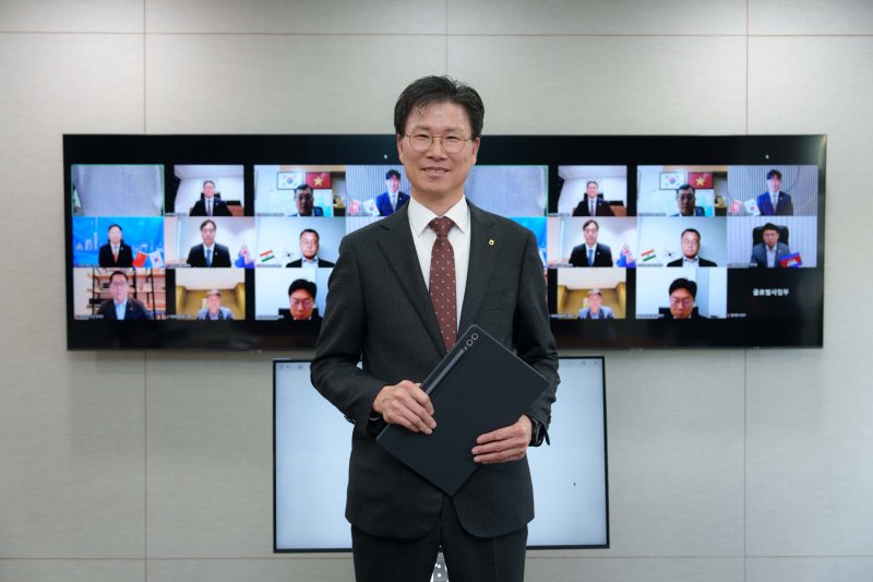 농협은행 강태영號 '디지털리딩뱅크' 전략 나왔다