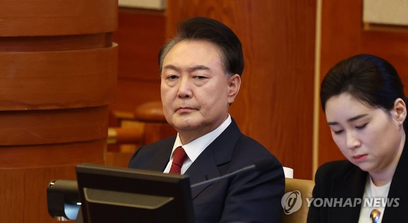 탄핵심판 8차 변론 출석한 윤석열 대통령 (출처=연합뉴스)