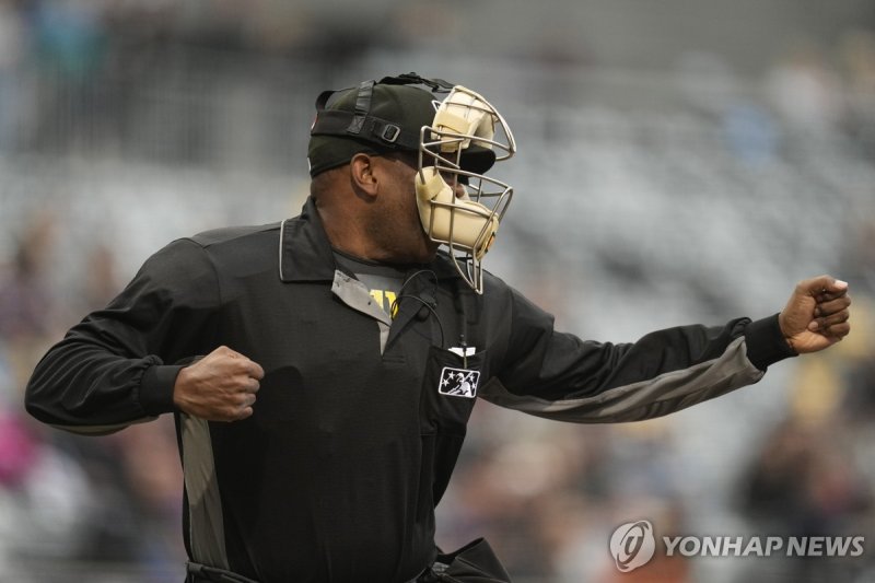 미국 마이너리그 심판의 콜 모습. (출처=연합뉴스)