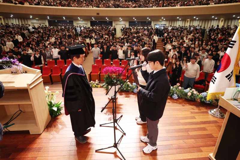 [대전=뉴시스] 19일 열린 KAIST의 2025학년 학사과정 입학식의 모습.(사진=KAIST 제공) *재판매 및 DB 금지