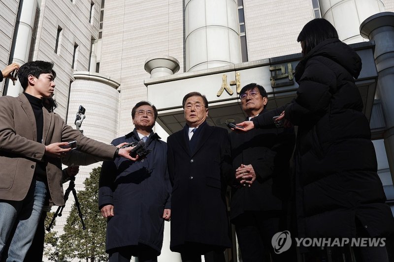 '탈북어민 강제북송' 정의용·서훈 징역 10개월 선고유예 (출처=연합뉴스)