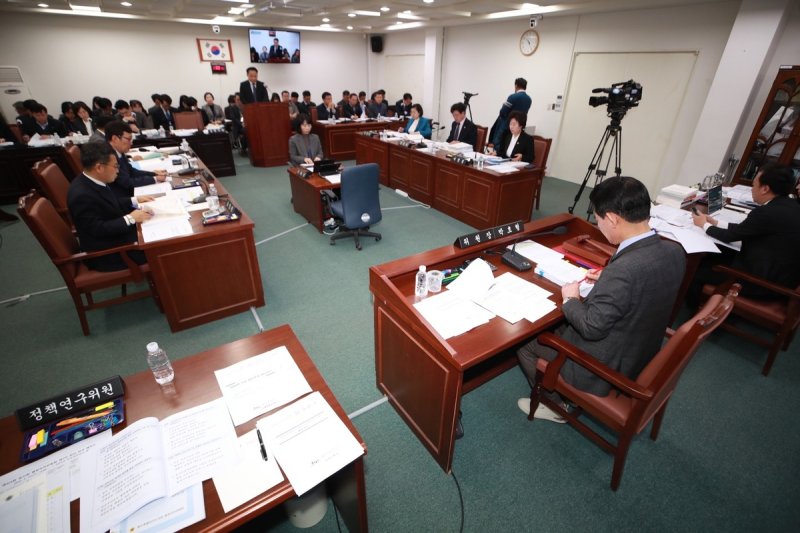19일 제주도의회 제435회 임시회 행정자치위원회 회의 (출처=연합뉴스)