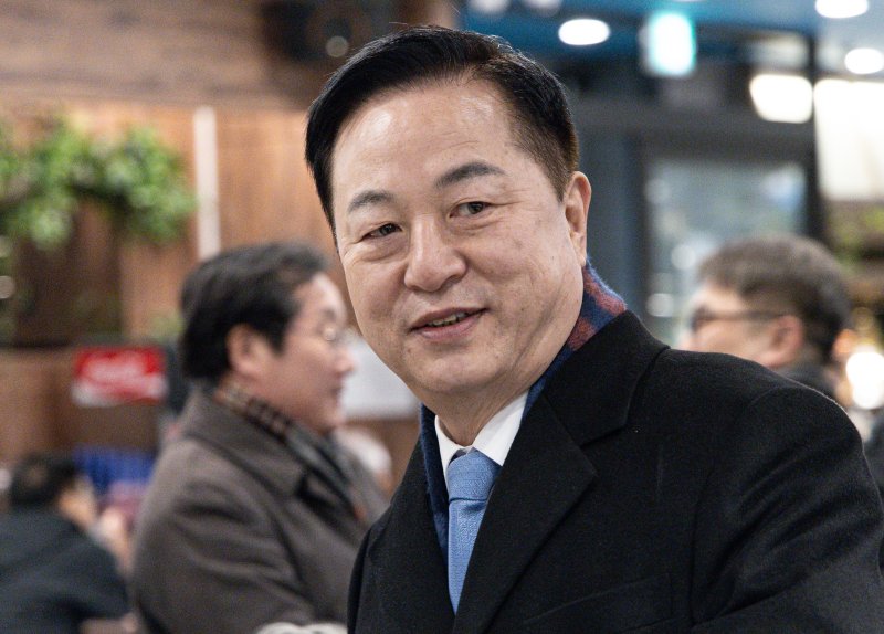 김두관 전 더불어민주당 의원이 18일 오후 경기도 광명시 일직동 광명역사컨벤션웨딩홀에서 열린 비명(비이재명)계 주도의 야권 대선주자 연대 플랫폼 '희망과 대안' 포럼 창립식에 참석하고 있다. 2025.2.18/뉴스1 ⓒ News1 이재명 기자