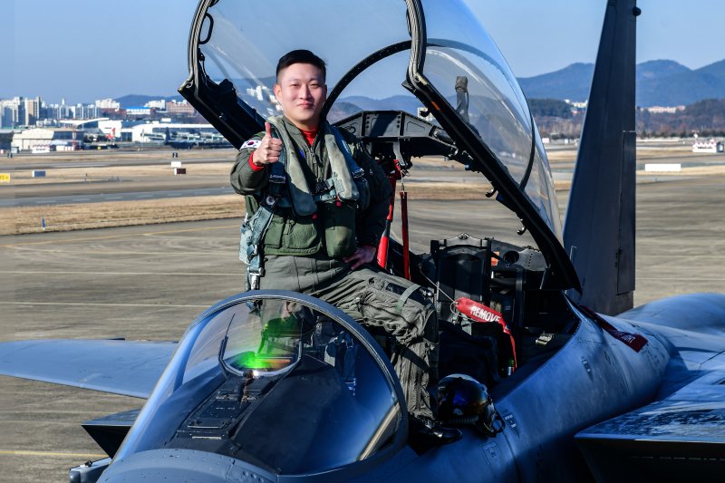 공군 2024년 최우수조종사에 F-15K 조성민 소령