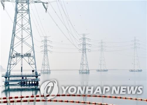 송전탑 및 송전선로 (출처=연합뉴스)