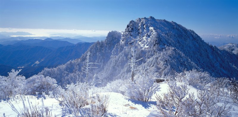[산청=뉴시스] 산청군청 겨울 - 지리산 천왕봉 설경 *재판매 및 DB 금지 *재판매 및 DB 금지