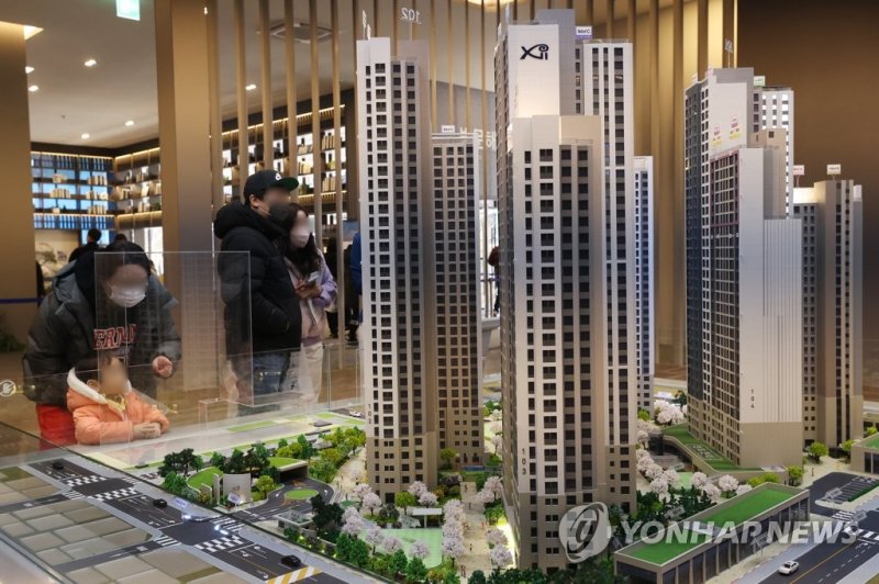 서울의 한 아파트 분양 사무실 (출처=연합뉴스)