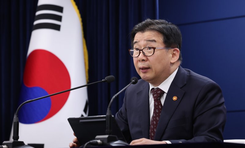 유철환 국민권익위원장. 2025.2.20/뉴스1 ⓒ News1 박지혜 기자