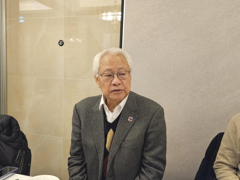 기자간담회 하는 이태식 과총 회장 (출처=연합뉴스)