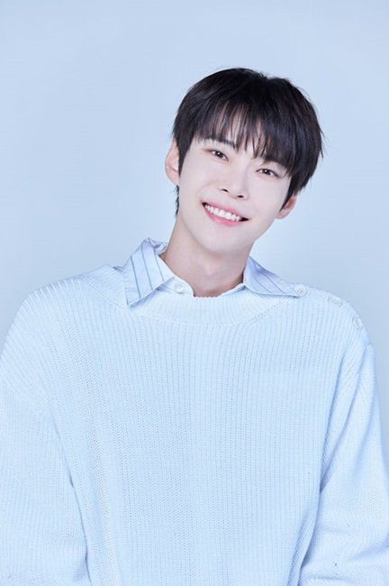 [서울=뉴시스] 그룹 NCT 도영. (사진=SM엔터테인먼트 제공) 2024.04.22. photo@newsis.com *재판매 및 DB 금지