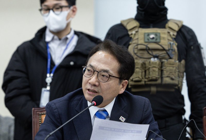 국정원 “홍장원-박선원 연계 공작? 사실 무근”