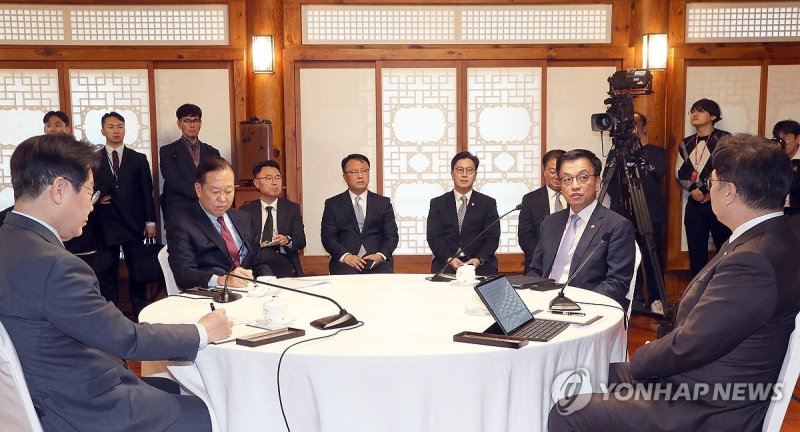 여야정 국정협의회 첫 회의 (출처=연합뉴스)