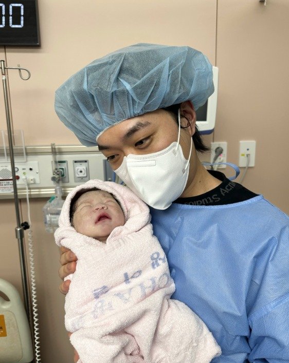 비와이, 두 아이 아빠됐다 세상아, 내 둘째에게 온 걸 환영해