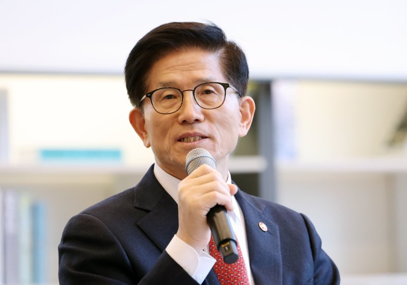 김문수 고용노동부 장관. 2025.2.21/뉴스1 ⓒ News1 박지혜 기자