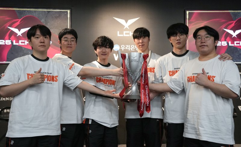 '초대 LCK컵 우승' 한화생명e스포츠 (출처=연합뉴스)