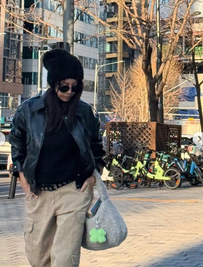 [서울=뉴시스] 황신혜. (사진=황신혜 인스타그램 캡처) 2025.02.24. photo@newsis.com *재판매 및 DB 금지