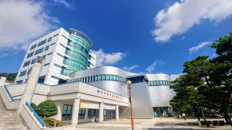 광주학생교육문화회관 전경.