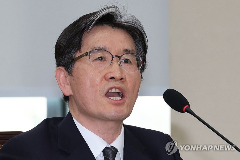 목소리 높여 항변하는 오동운 공수처장 (출처=연합뉴스)