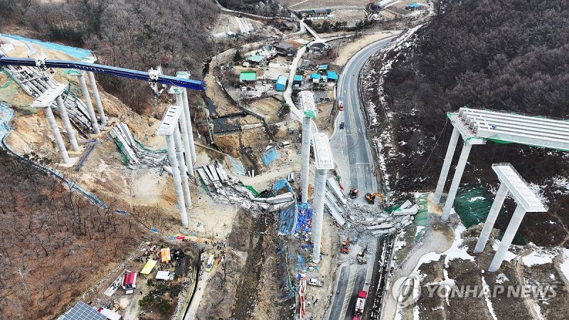 안성 고속도로 공사장 교량 붕괴 (출처=연합뉴스)