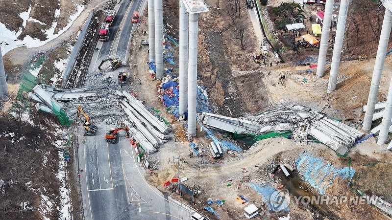 안성 고속도로 공사장 교량 붕괴 (출처=연합뉴스)