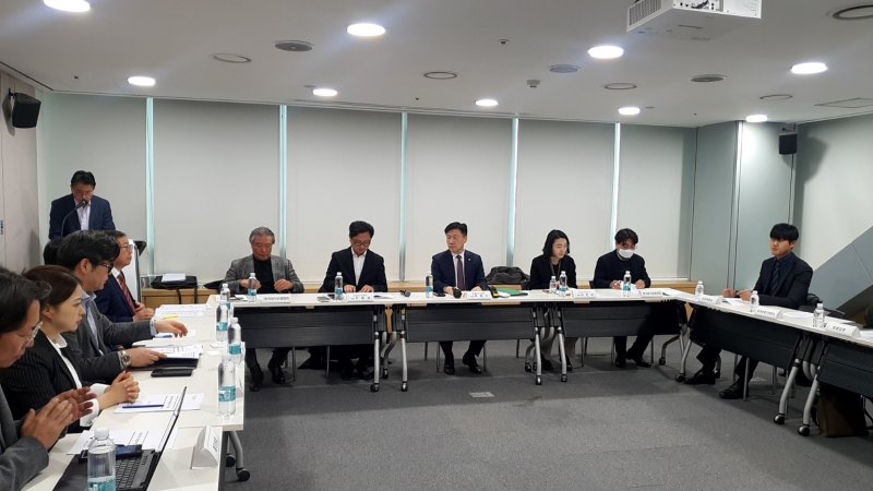 [서울=뉴시스] 박범수 농림축산식품부 차관은 25일 오후 서울시 서초구 양재동 aT센터에서 열린 '외식업계 현안 해결을 위한 간담회'에서 모두발언을 하고 있다. (사진= 뉴시스 DB) photo@newsis.com