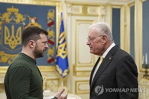 젤렌스키 우크라이나 대통령과 키스 켈로그 미국 러시아-우크라이나 특사 (출처=연합뉴스)