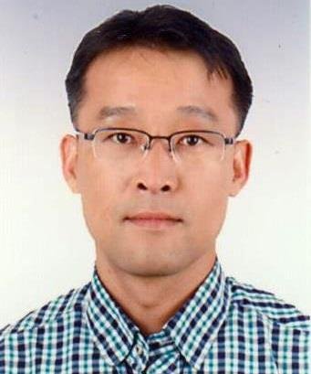 차량화재 운전자 구한 안양시청 최성근 팀장 (출처=연합뉴스)