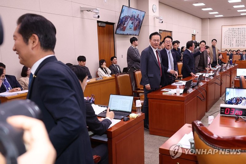법사위 파행 (출처=연합뉴스)