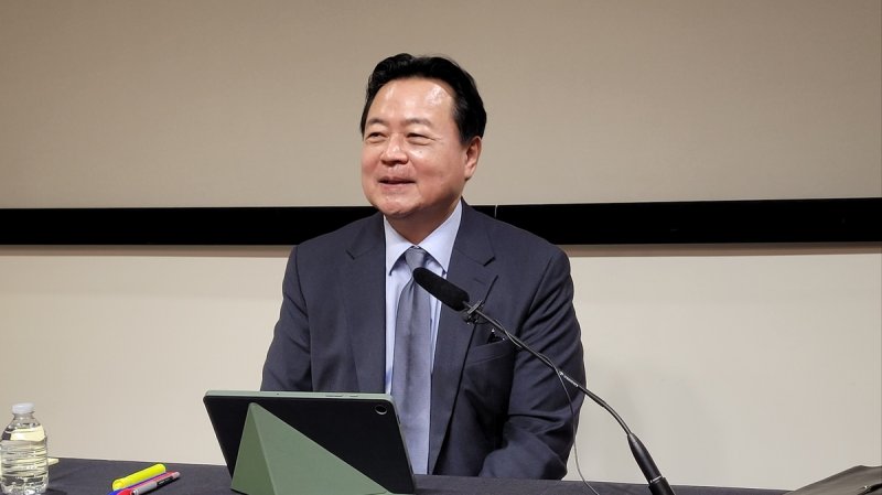 간담회 하는 조현동 주미대사 (출처=연합뉴스)