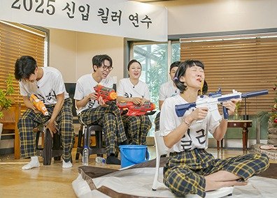 '도라이버'로 돌아온 '홍김동전', 넷플 1위 찍으며 '화려한 부활'