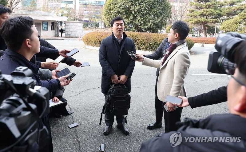 명태균 씨 변호인 (출처=연합뉴스)