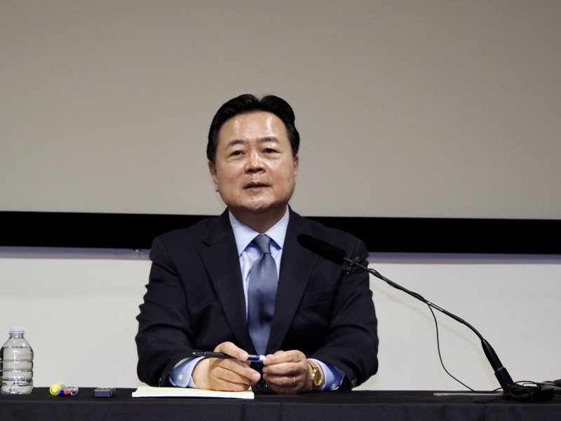 [워싱턴=뉴시스]조현동 주미대사가 26일(현지 시간) 미국 워싱턴DC에서 특파원단 간담회를 진행하고 있다. (사진=워싱턴공동취재단). 2025.02.27.