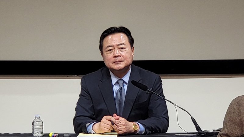 조현동 주미한국대사가 26일(현지시간) 워싱턴DC 한국문화원에서 열린 특파원단 간담회에서 모두발언을 하고 있다. ⓒ News1 류정민 특파원