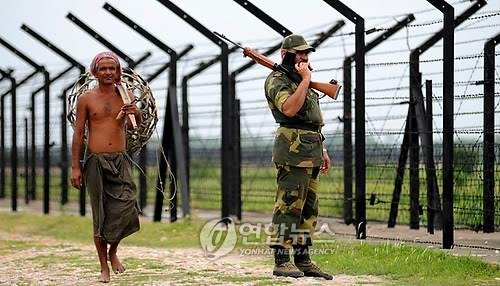 인도 방글라데시 국경 (출처=연합뉴스)
