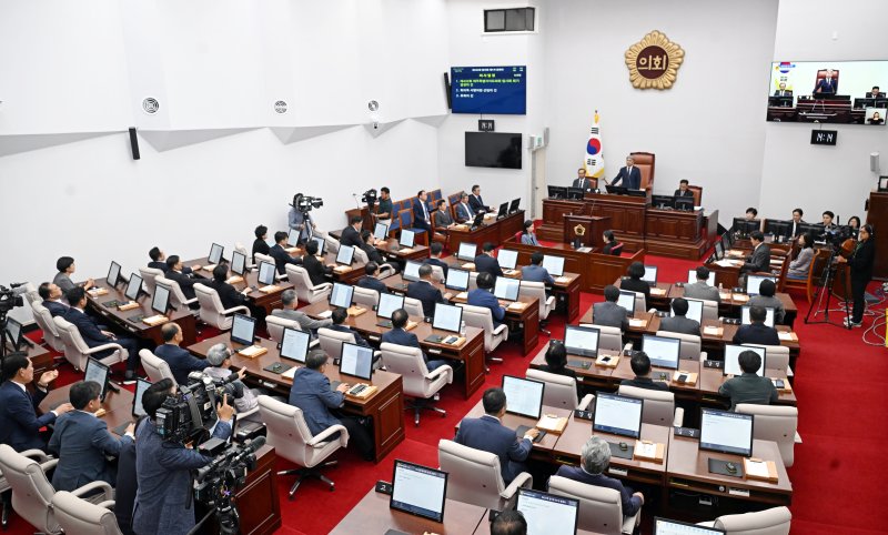 4일 오후 제주특별자치도의회 본회의장에서 제432회 제주특별자치도의회 임시회 개회식이 열리고 있다.(제주특별자치도의회 제공) ⓒ News1 오미란 기자