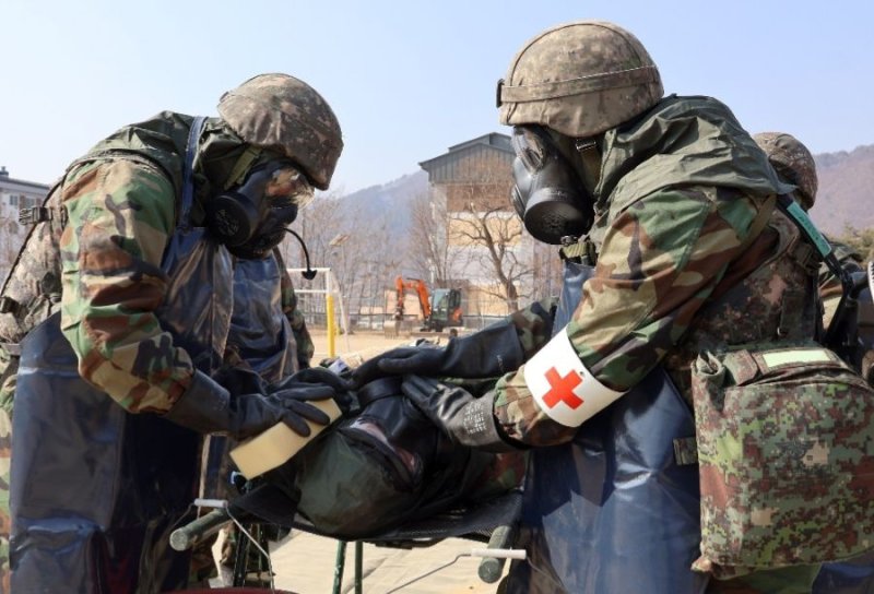 [인제=뉴시스] 27일 육군 제12보병사단은 지난 24일부터 오는 28일까지 5일간 강원 인제군과양구군 일대에서 혹한기 전술훈련을 진행하고 있다 고 밝혔다. 육군 제12보병사단 제공. *재판매 및 DB 금지