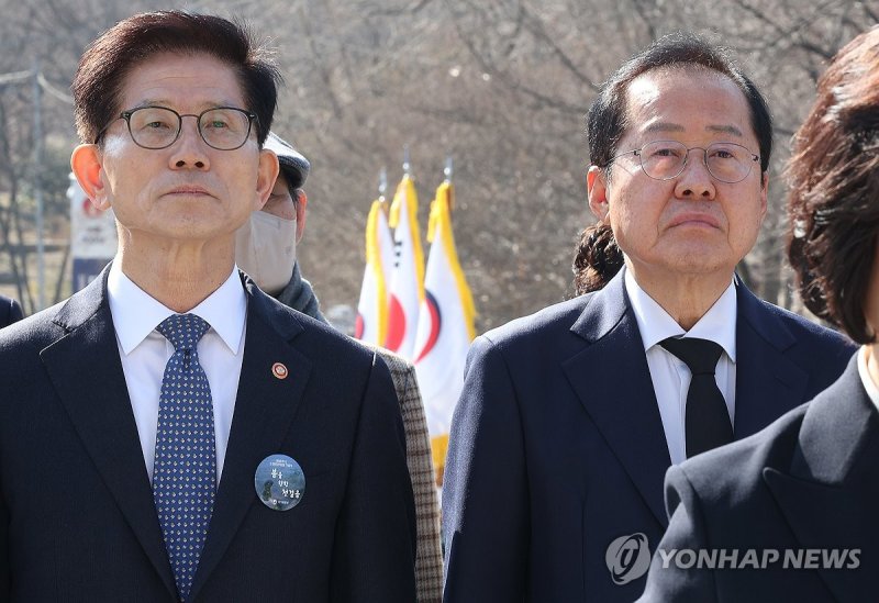 대구에서 만난 홍준표 시장과 김문수 장관 (출처=연합뉴스)