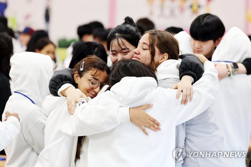 '설렘 가득 안고' (출처=연합뉴스)
