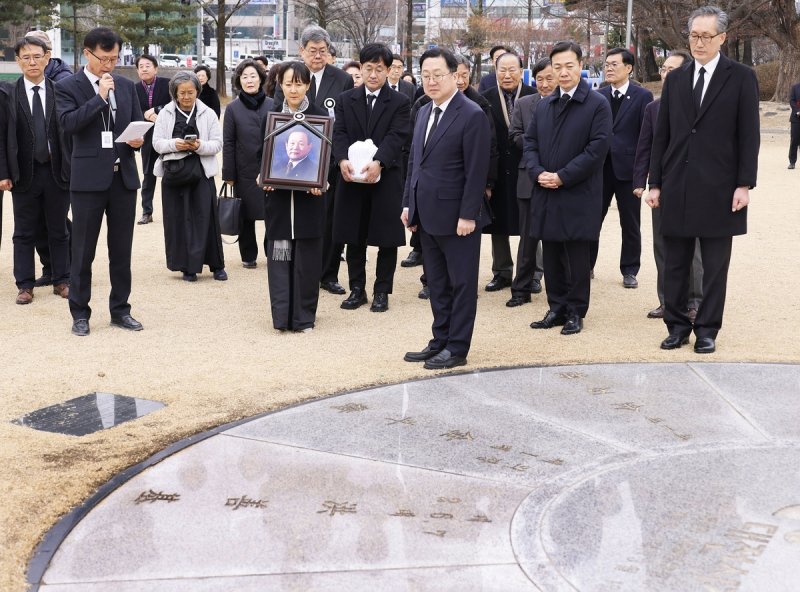 고 홍선기 대전시장 노제 대전시청서 엄수 (출처=연합뉴스)