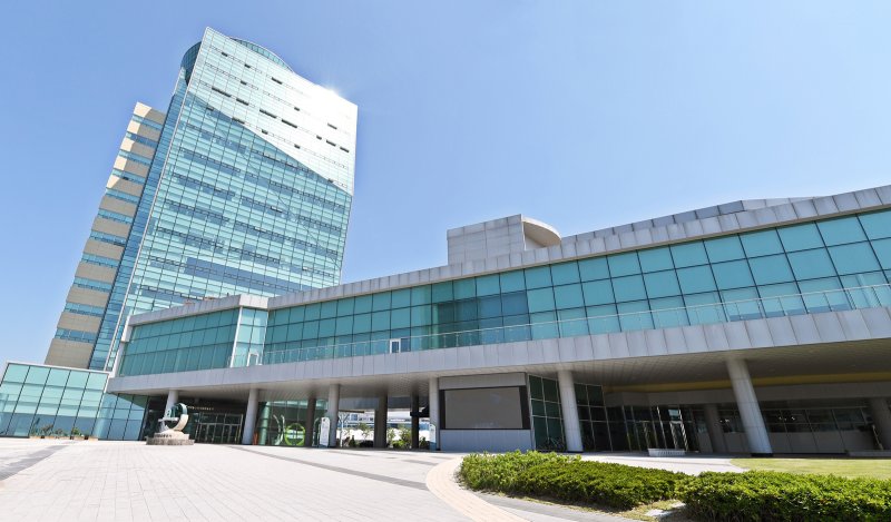 [세종=뉴시스] 한국농수산식품유통공사(aT)는 2024년 '공공데이터 제공 운영 실태'와 '데이터 기반 행정 평가'에서 각각 최고 등급인 '우수' 등급을 얻으며 우수기관으로 선정됐다고 28일 밝혔다. (사진=aT 제공) 2025.02.28. photo@newsis.com *재판매 및 DB 금지