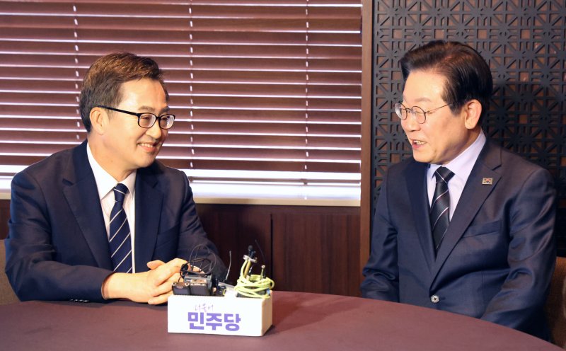김동연 ‘비명횡사 여론조사업체’ 배제 거듭 요구