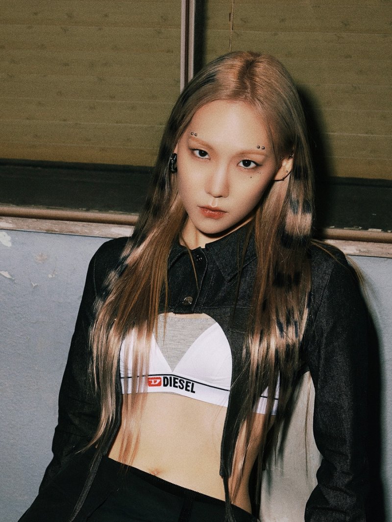 '노 웨이 아웃'에 피처링으로 참여한 더 픽스의 린지 (출처=연합뉴스)