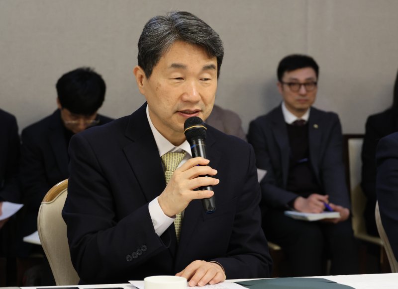 [서울=뉴시스] 김명원 기자 = 이주호 사회부총리 겸 교육부 장관. 2025.02.28. kmx1105@newsis.com