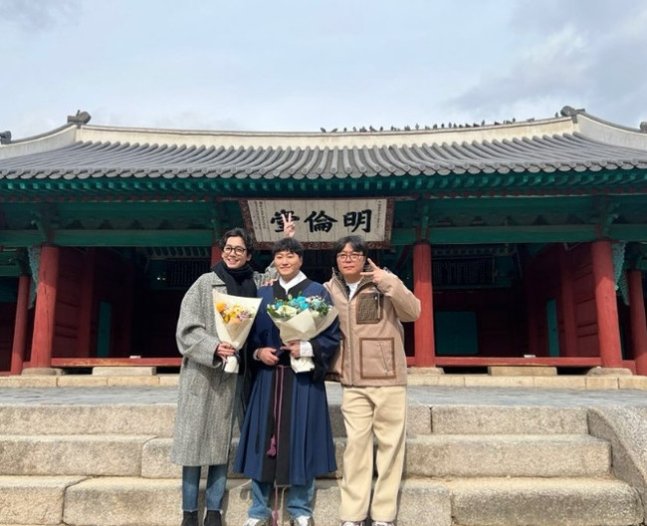 [서울=뉴시스] 정경호(왼쪽부터), 김대명, 신원호. (사진=김대명 인스타그램 캡처) 2025.03.03. photo@newsis.com *재판매 및 DB 금지